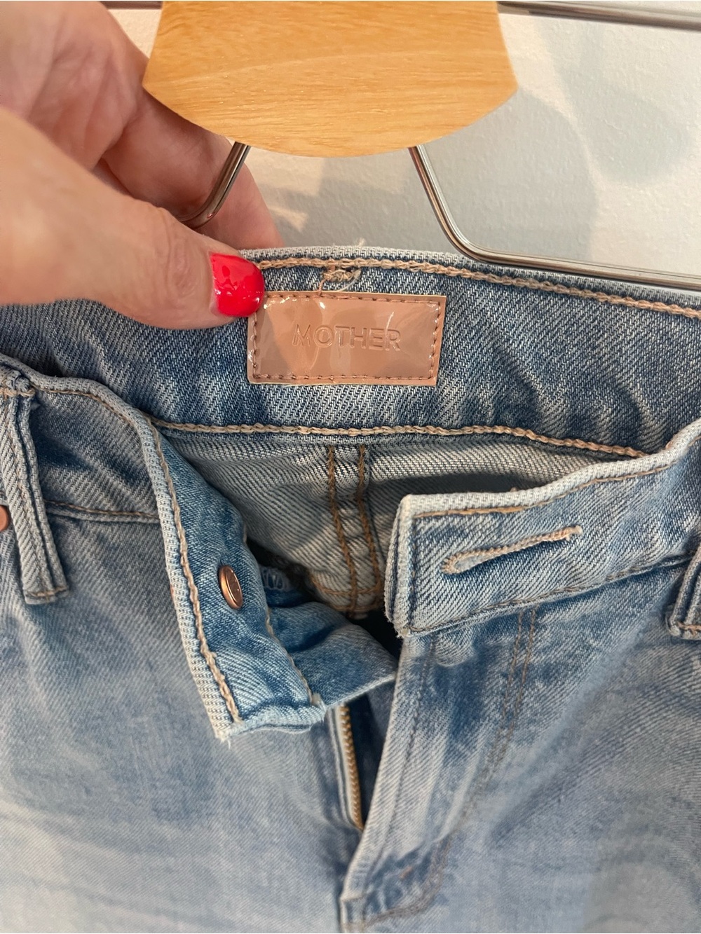 MOTHER The Doozy Mid Rise Flare Jeans - Picture 5 of 6